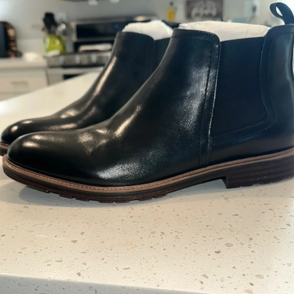 Black Leather Ankle‎ Boots
